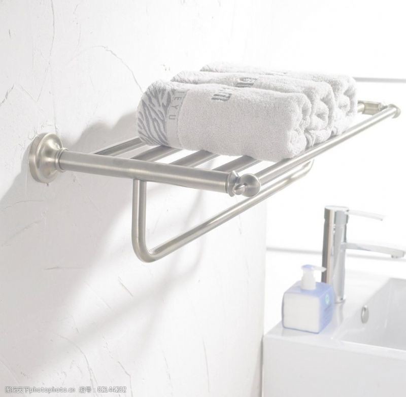 智能毛巾架 现代卫浴空间的智能美学与实用升级